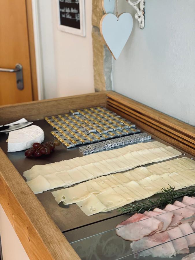 Casa Dei Carabinieri Hotel Merchweiler Eksteriør billede